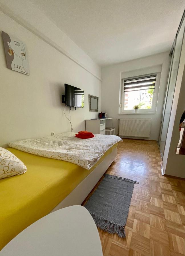 Dis Apartment Varaždin Exterior foto